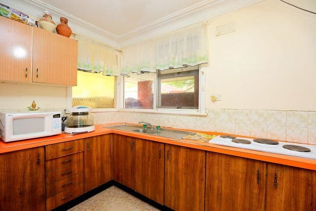 3 Jocarm Avenue, Condell Park NSW 2200, Condell Park - Thumbnail 4