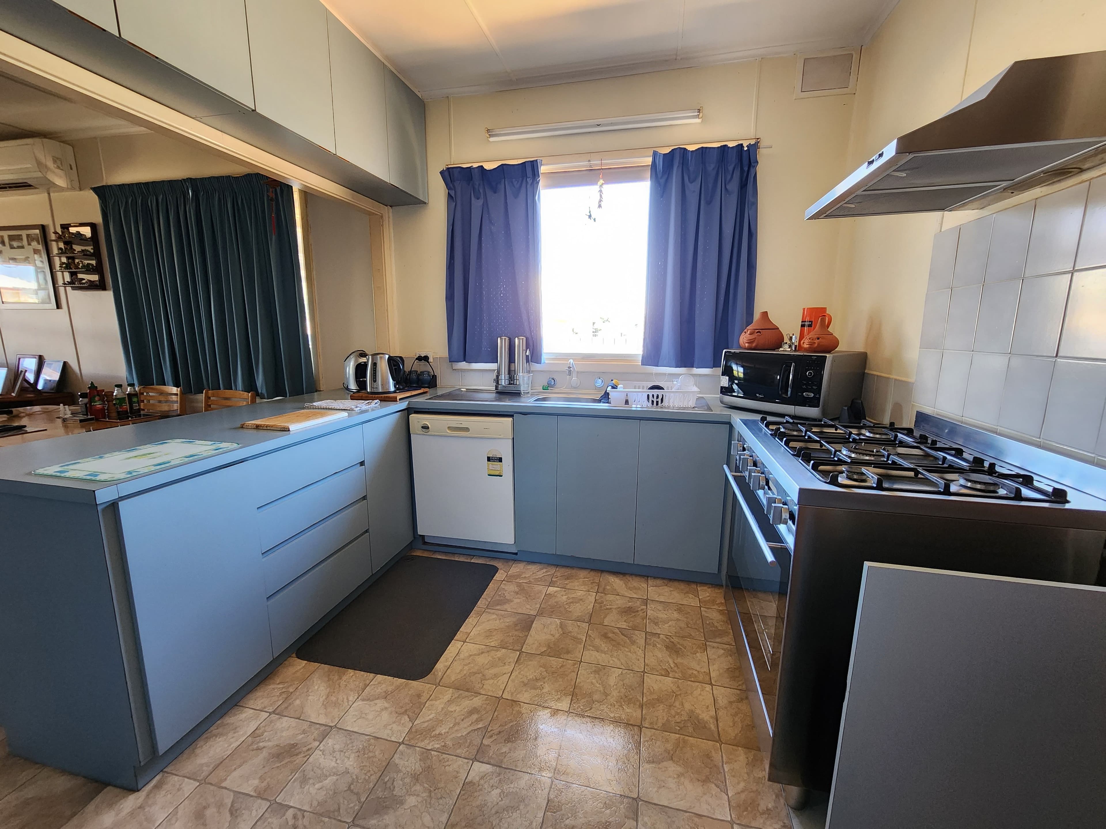 6 Hammond Street, Carnarvon WA 6701, South Carnarvon - Thumbnail 3