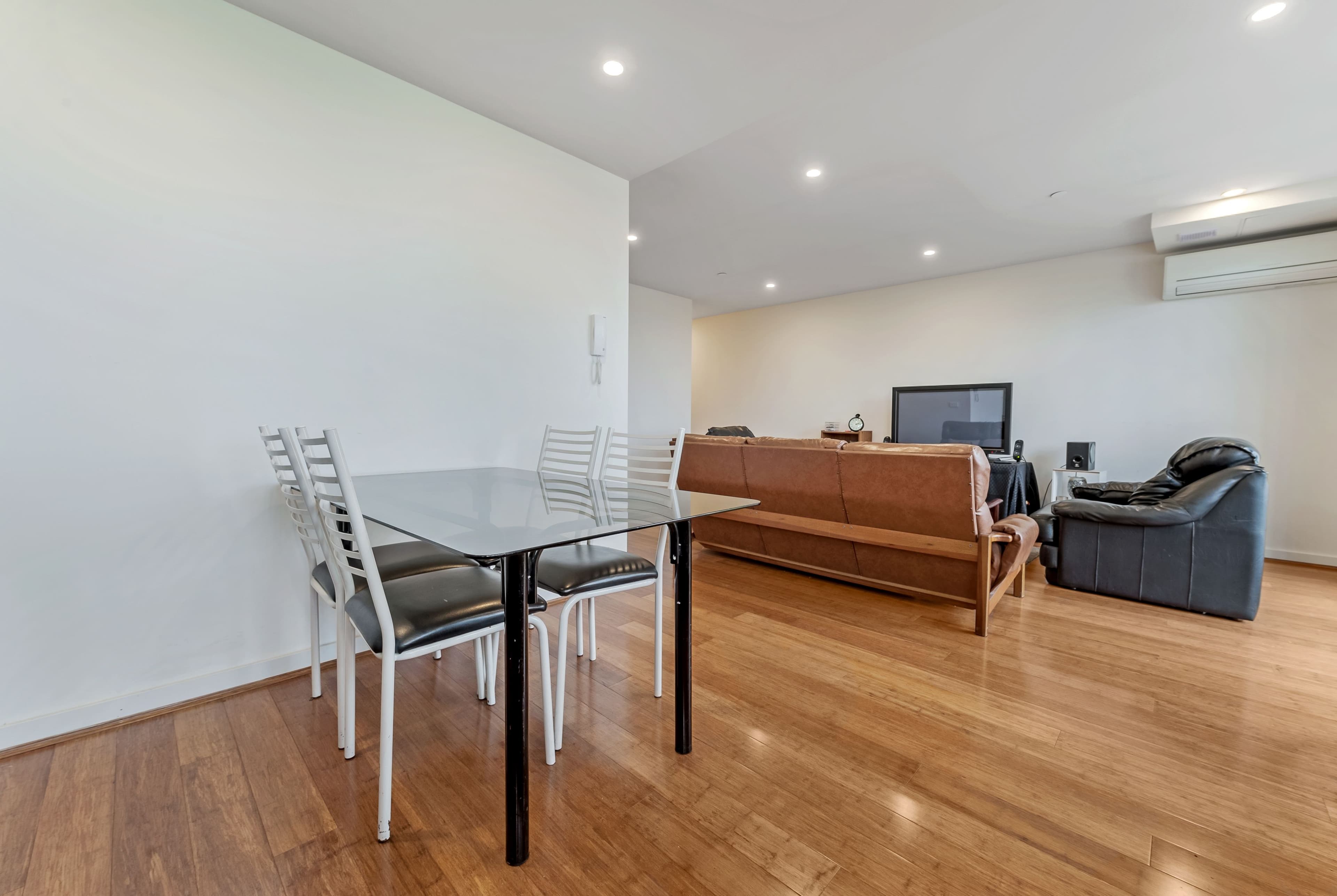 7 Warrs Avenue, Preston VIC 3072, Preston - Thumbnail 3