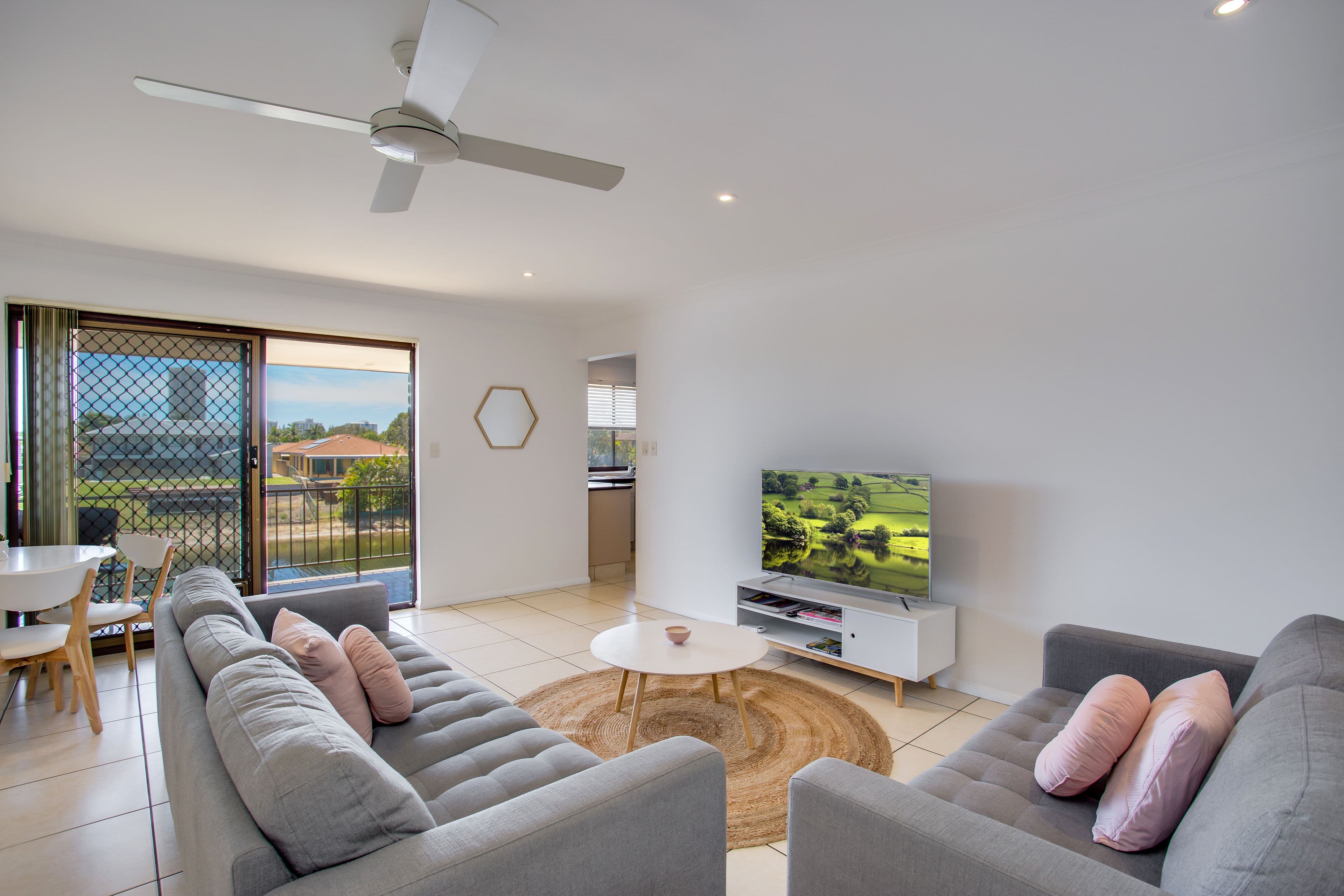 3 Barbet Place, Burleigh Waters QLD 4220, Burleigh Waters - Thumbnail 2