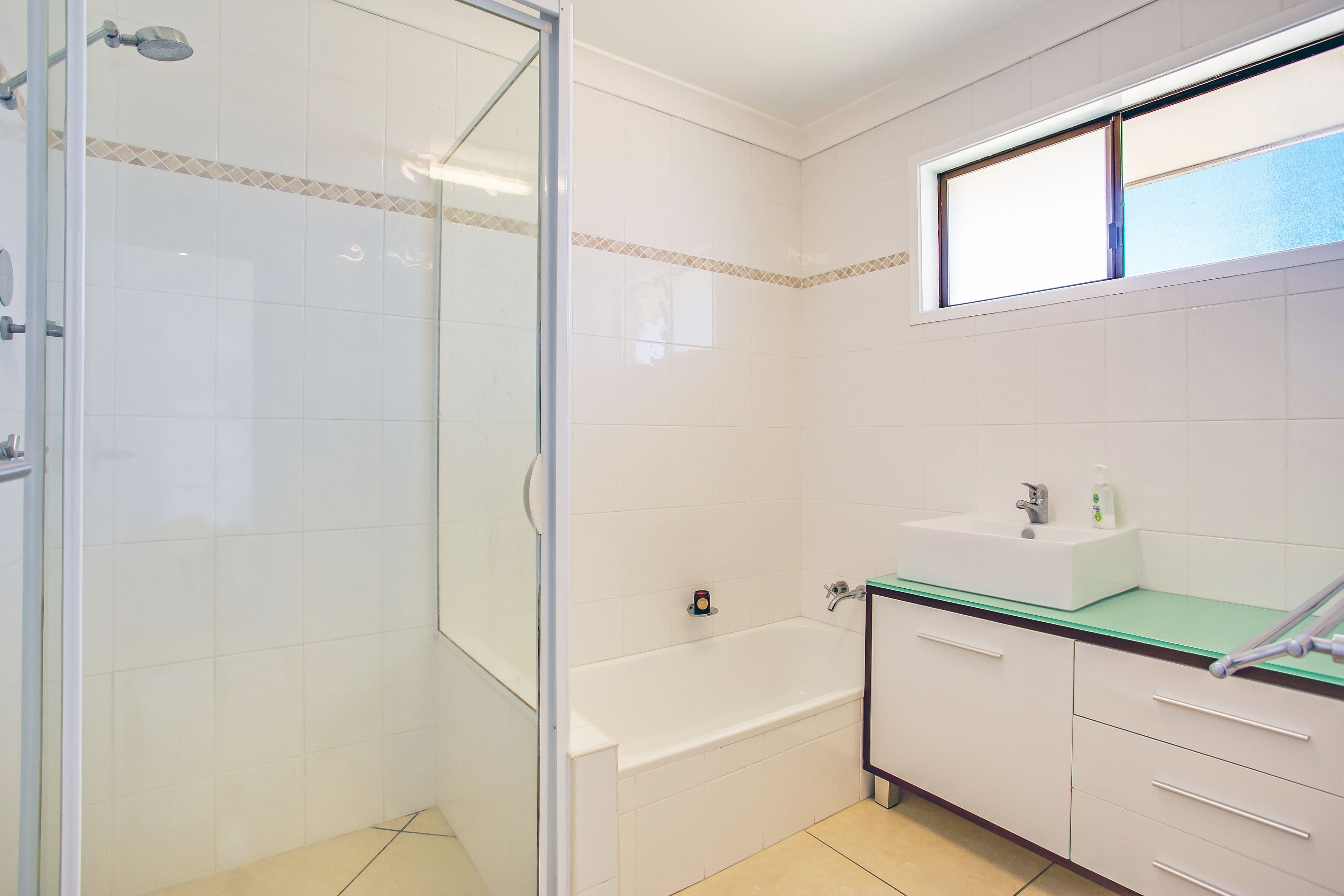 3 Barbet Place, Burleigh Waters QLD 4220, Burleigh Waters - Thumbnail 8