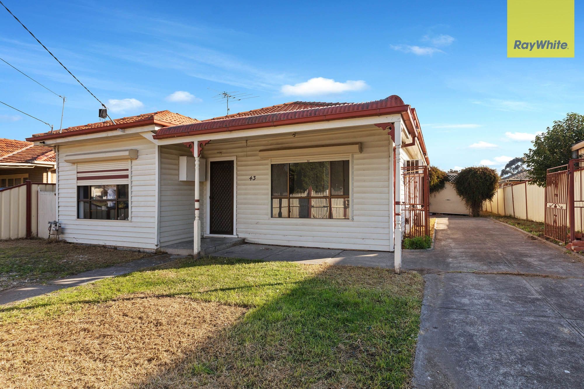 43 Erica Avenue, St Albans VIC 3021, St Albans - Image 1