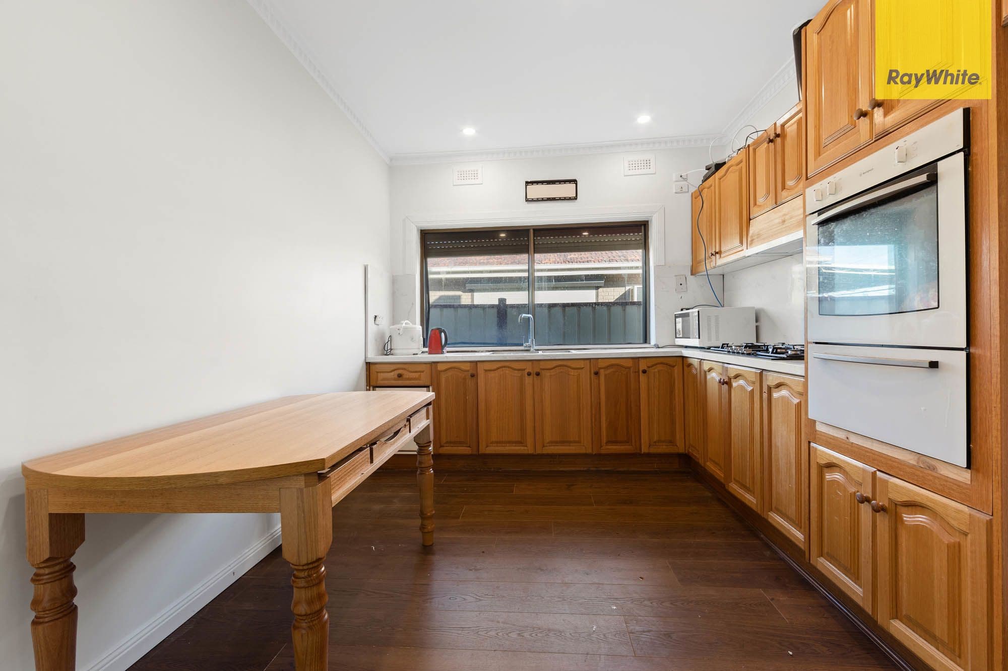 43 Erica Avenue, St Albans VIC 3021, St Albans - Thumbnail 2