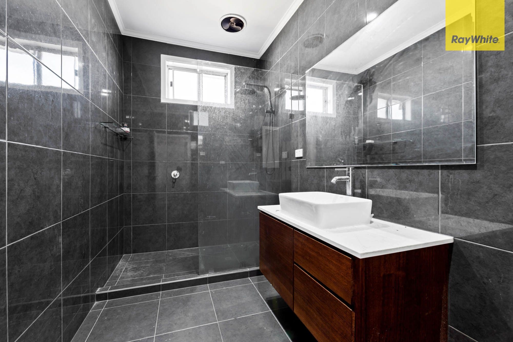 43 Erica Avenue, St Albans VIC 3021, St Albans - Thumbnail 3