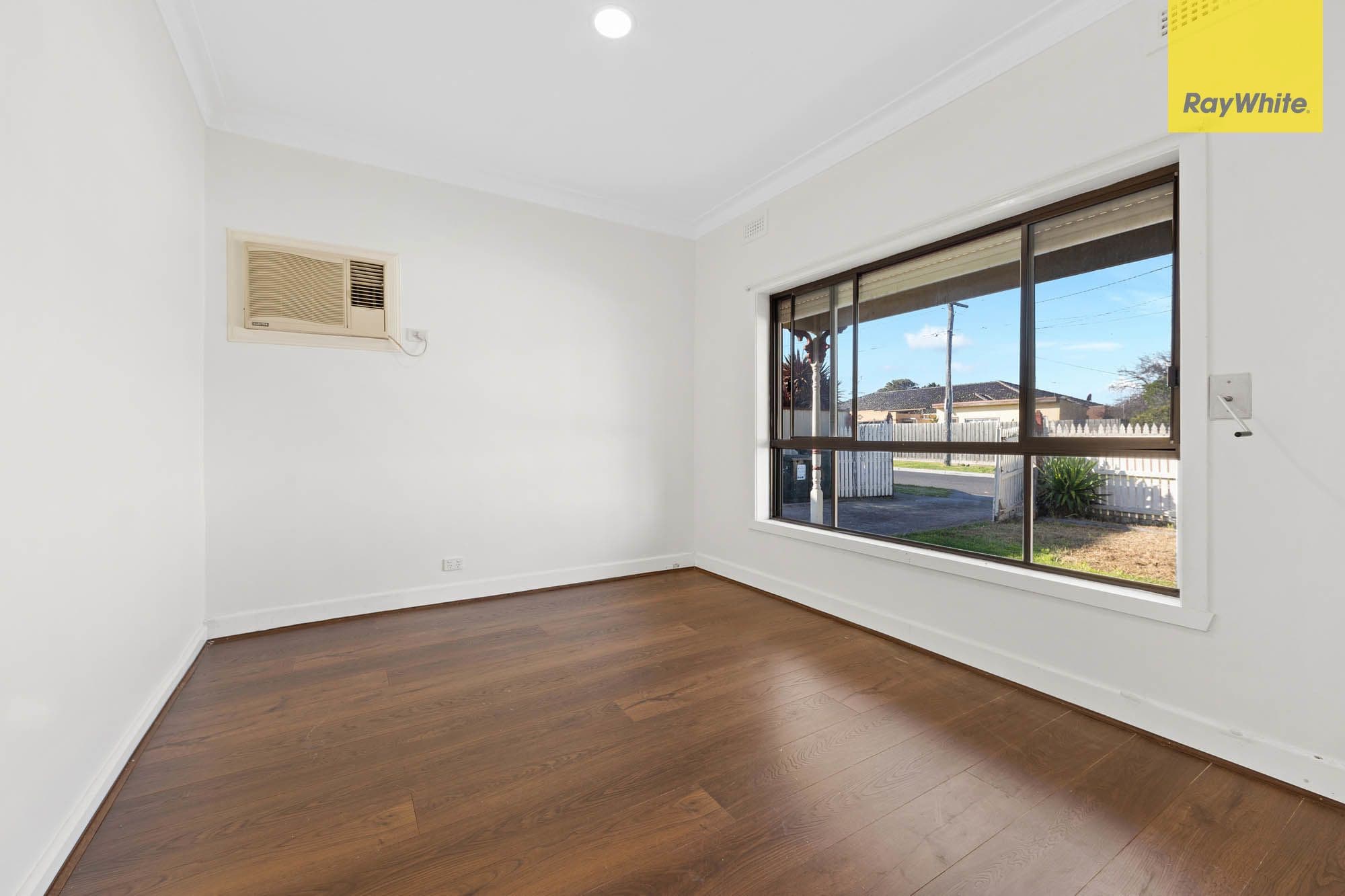 43 Erica Avenue, St Albans VIC 3021, St Albans - Thumbnail 4