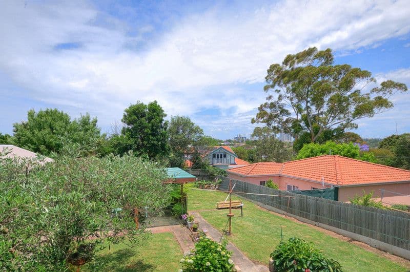 4 Baringa Road, NORTHBRIDGE NSW 2063, Northbridge - Thumbnail 2