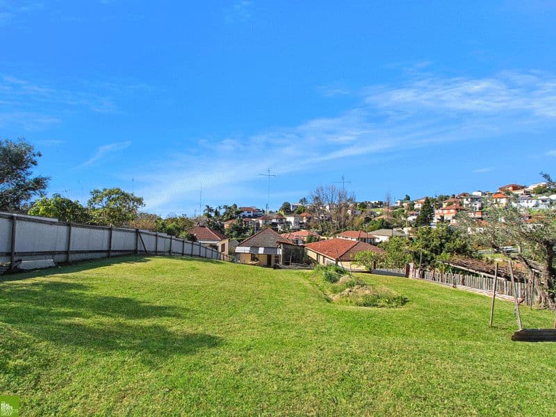 18 Auburn Parade, Cringila NSW 2502, Cringila - Thumbnail 2