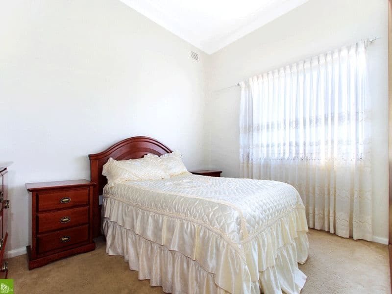 18 Auburn Parade, Cringila NSW 2502, Cringila - Thumbnail 4