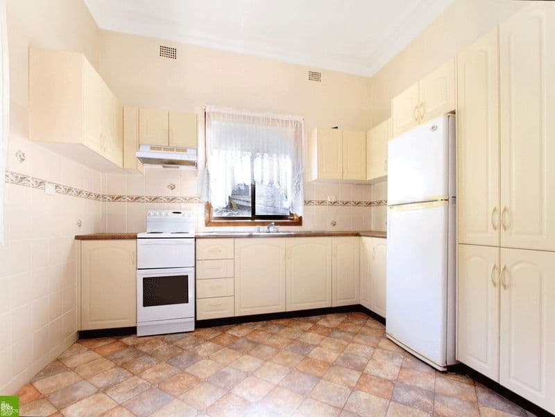 18 Auburn Parade, Cringila NSW 2502, Cringila - Thumbnail 5