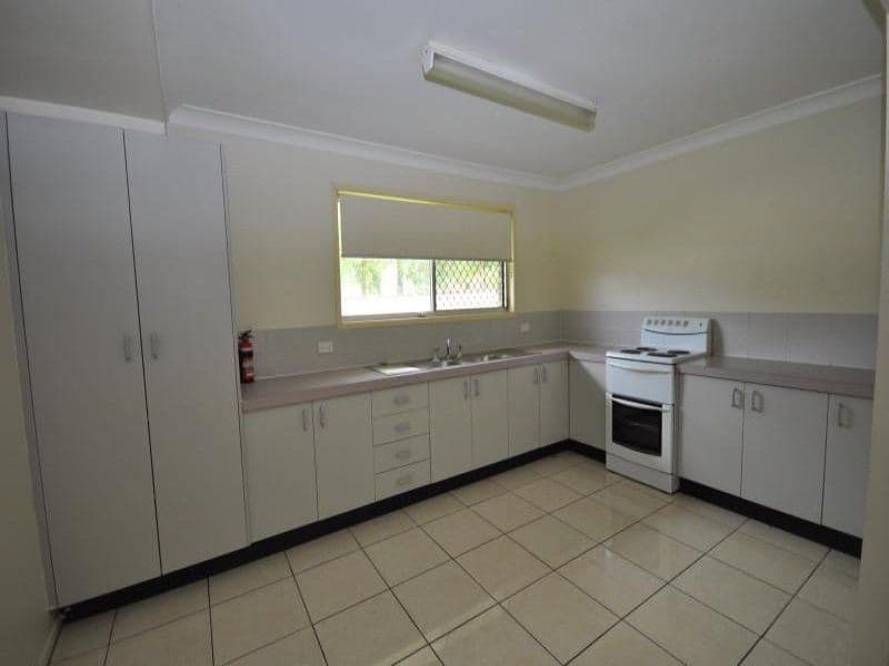 6 Macbeth Street, Kingston QLD 4114, Kingston - Thumbnail 3