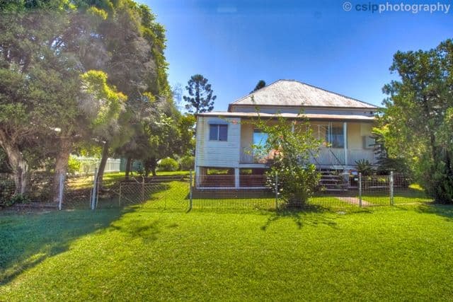 15 Musgrave Street, NORTH IPSWICH QLD 4305, North Ipswich - Thumbnail 2