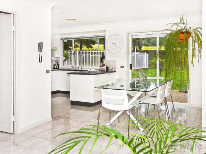 9 Usher Close, ABBOTSBURY NSW 2176, Abbotsbury - Thumbnail 3