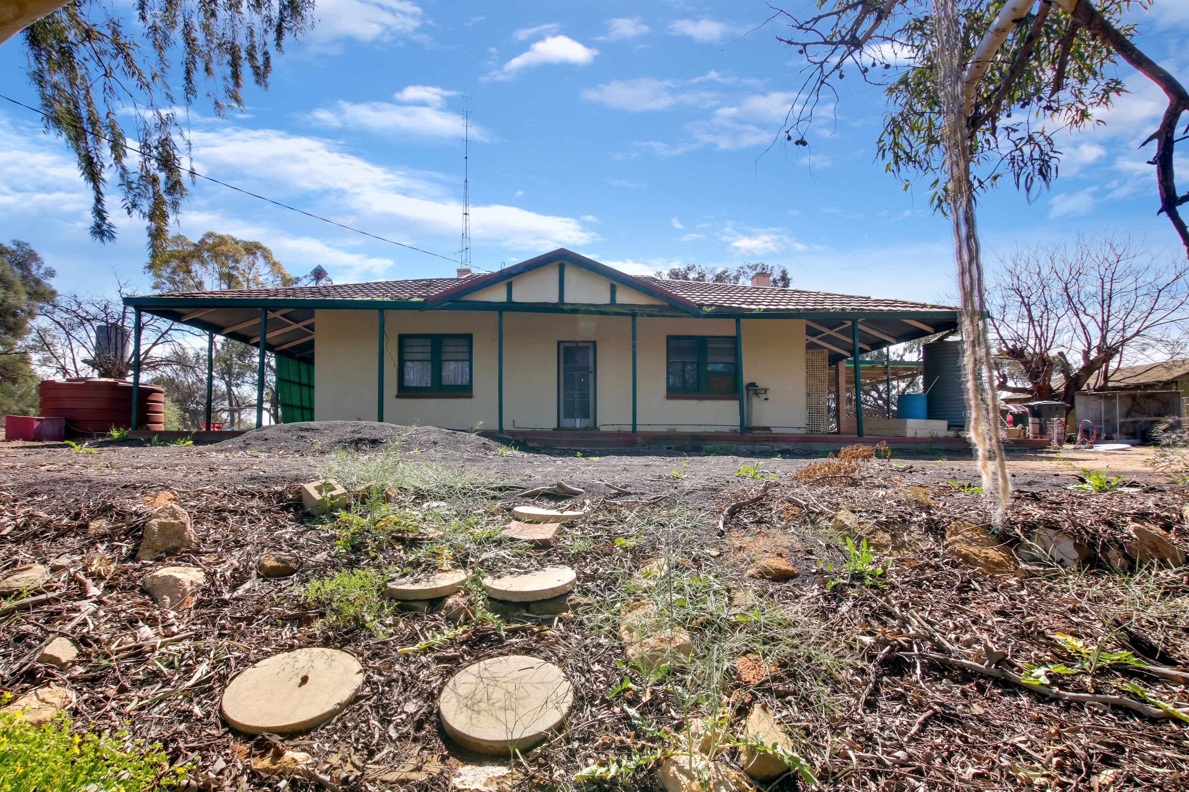 39 Cornish Road, Glossop SA 5344, Glossop - Image 1
