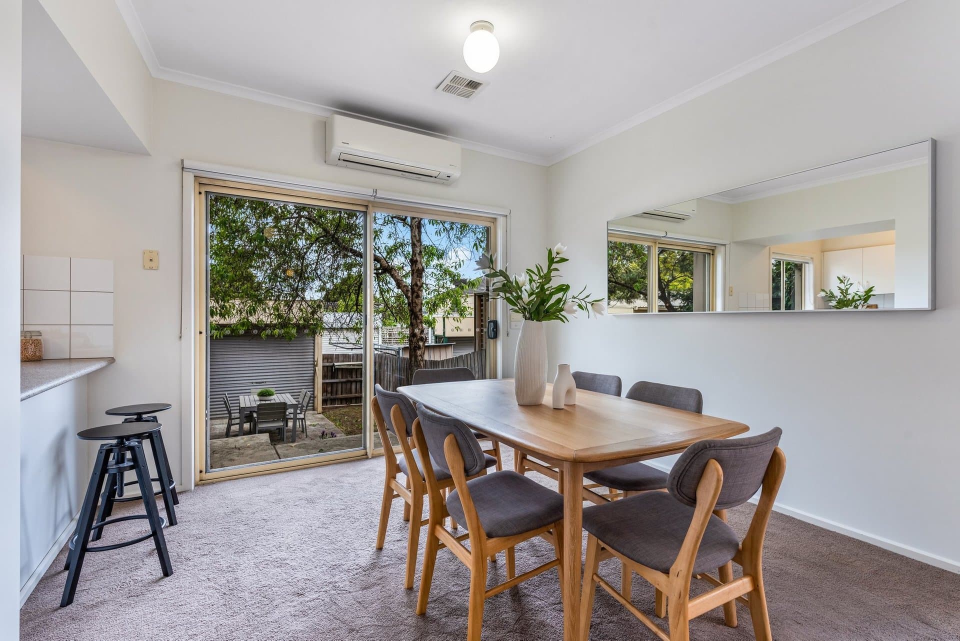 14 Scarborough Square, Mont Albert North - Thumbnail 4