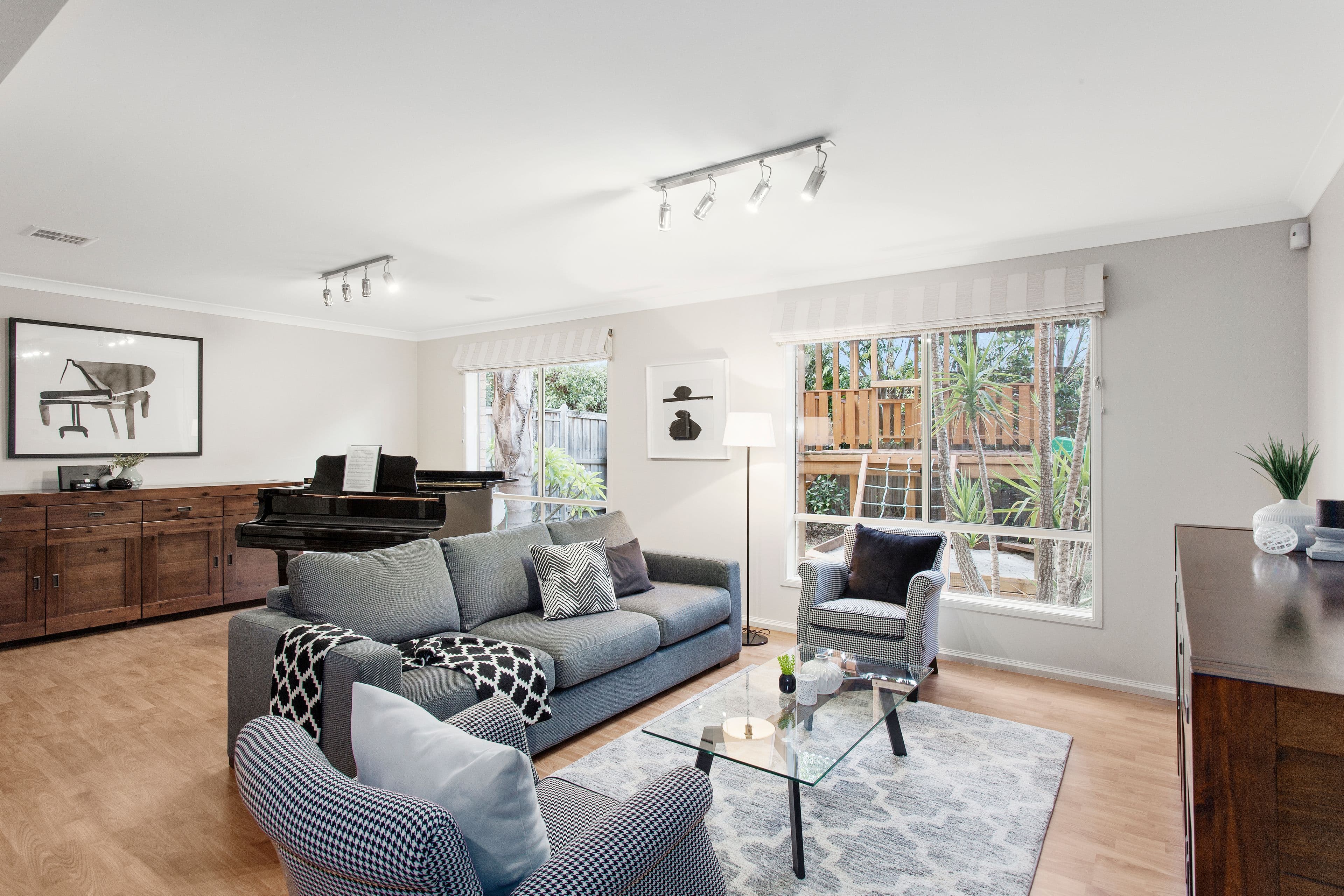 8 Albert Park Way, Keysborough VIC 3173, Keysborough - Thumbnail 2