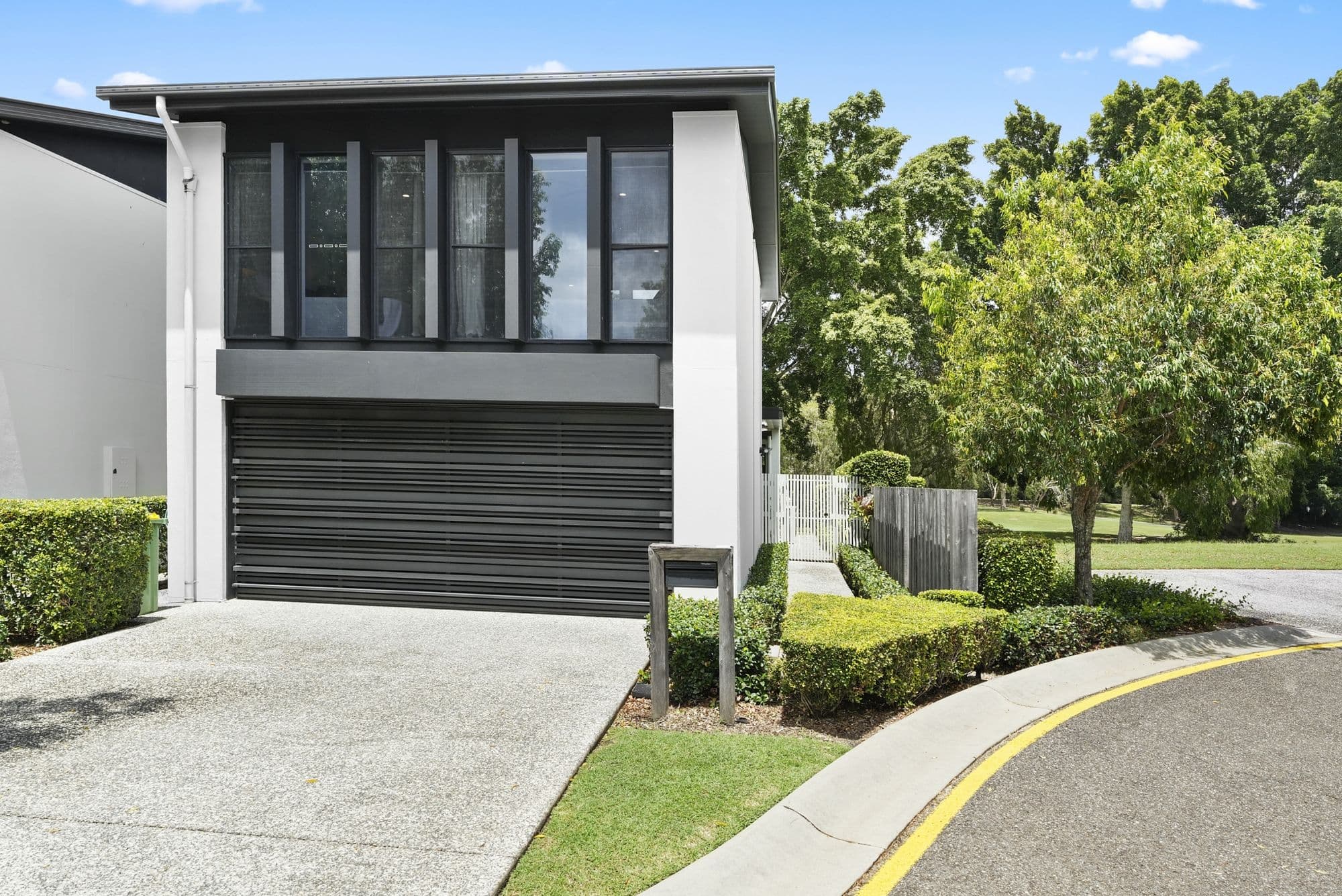 908 Medinah Avenue, Robina QLD 4226, Robina - Thumbnail 2