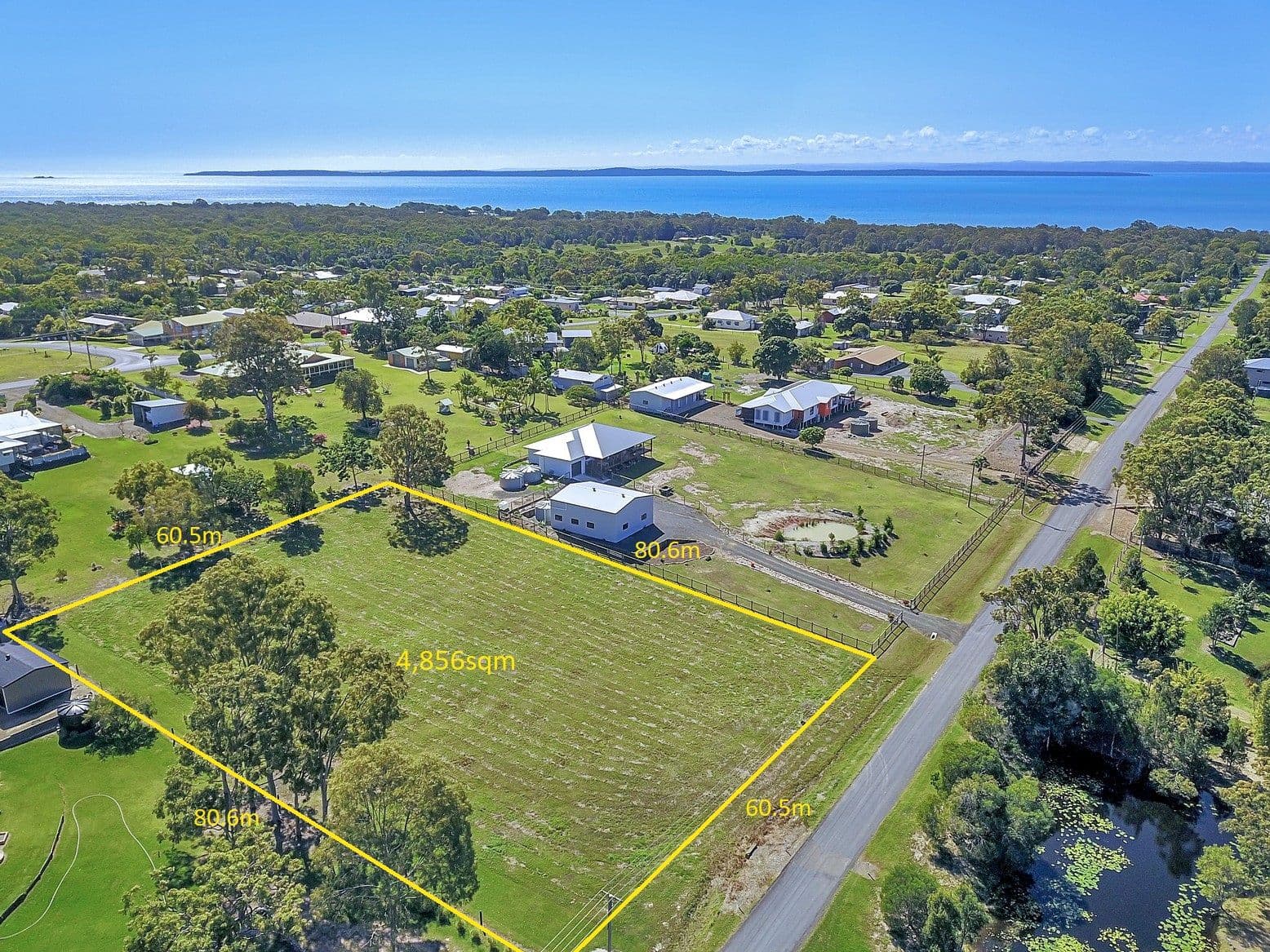 11 Seaview Drive, Booral QLD 4655, Booral - Thumbnail 2