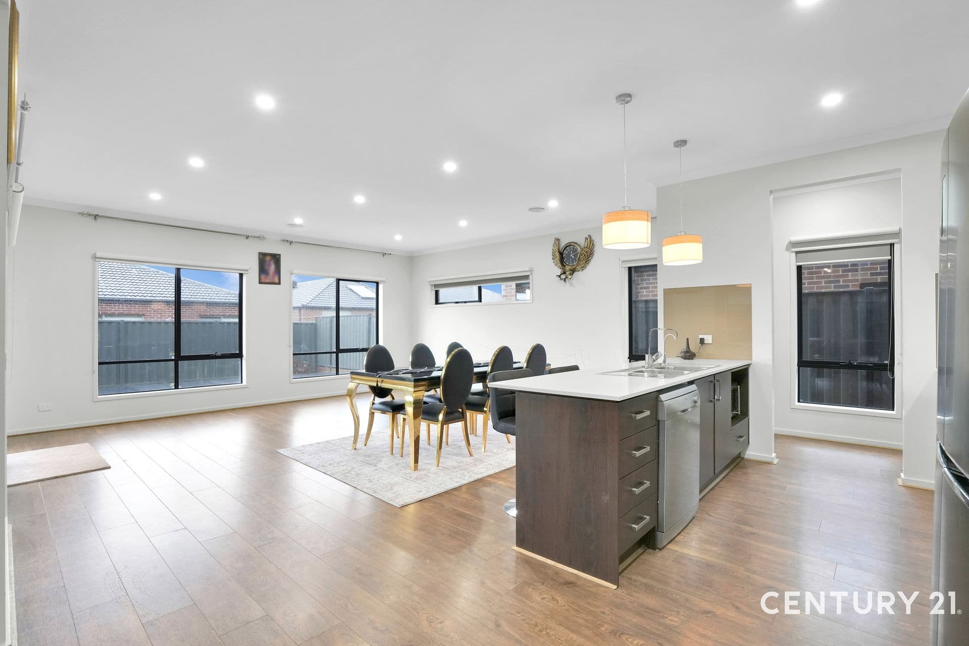 Suite 4 241-244 Caroline Springs Blvd, Caroline Springs, VIC, 3023, Kalkallo - Thumbnail 4