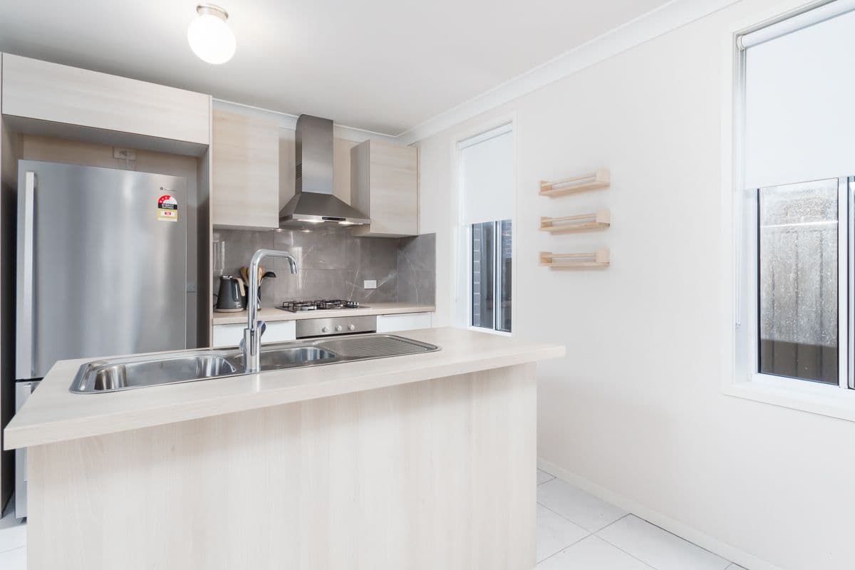 21 Scarlet Street, Jordan Springs - Thumbnail 3