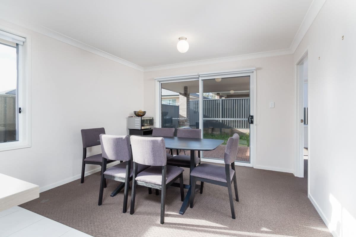 21 Scarlet Street, Jordan Springs - Thumbnail 6