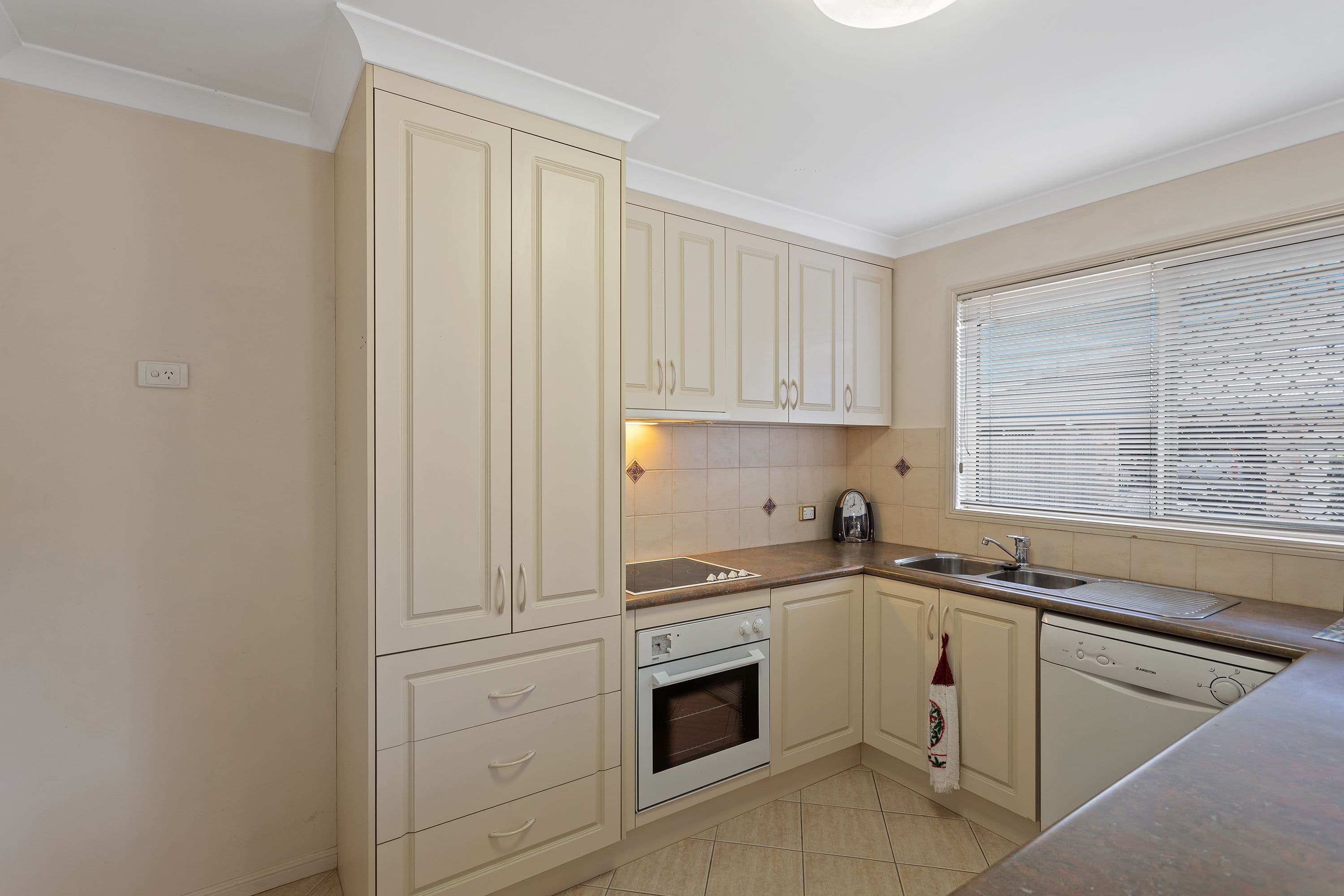 58 Gordon Avenue, Newtown QLD 4350, Newtown - Thumbnail 5