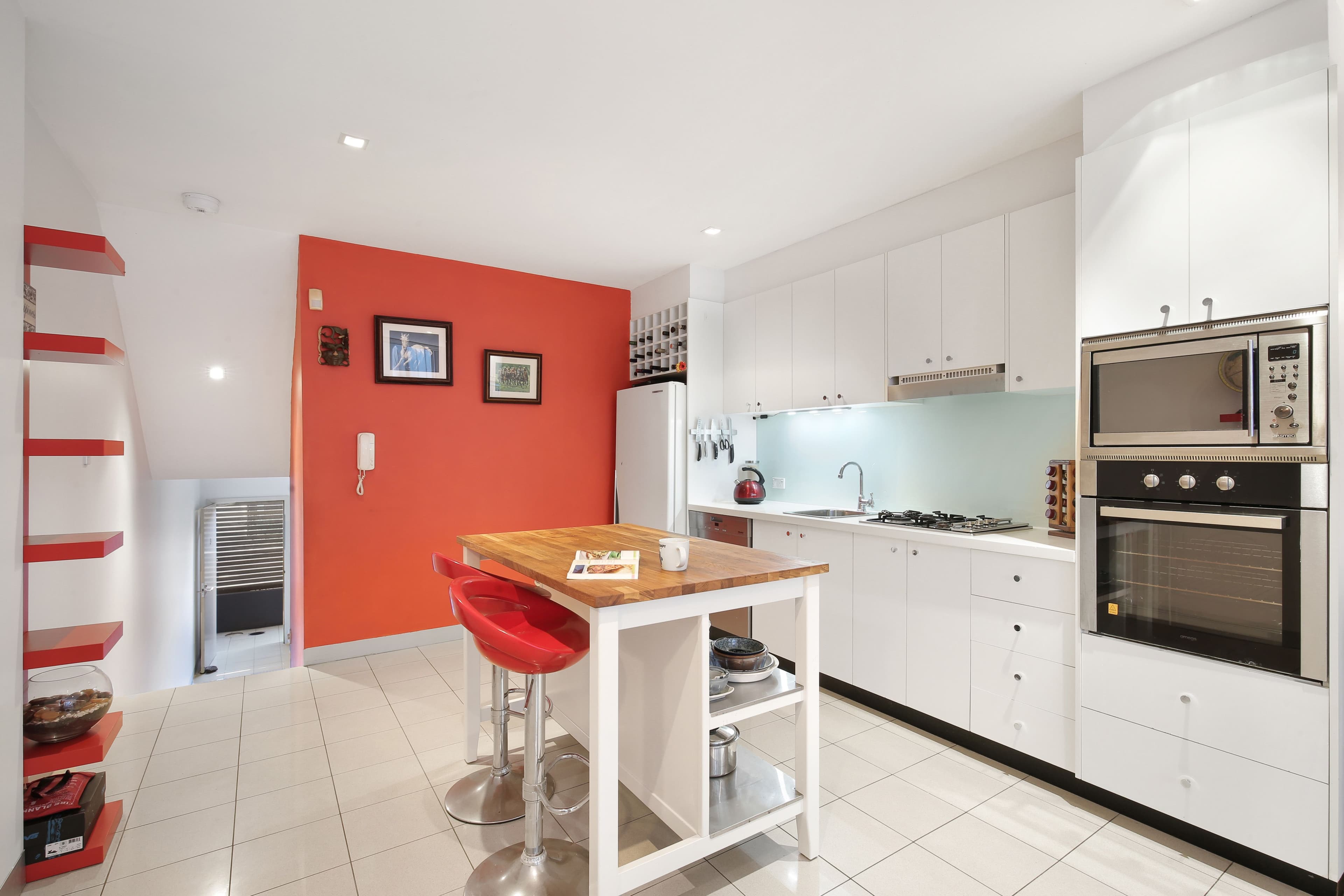 7/2 Howard Court, Clayton, Clayton - Thumbnail 3
