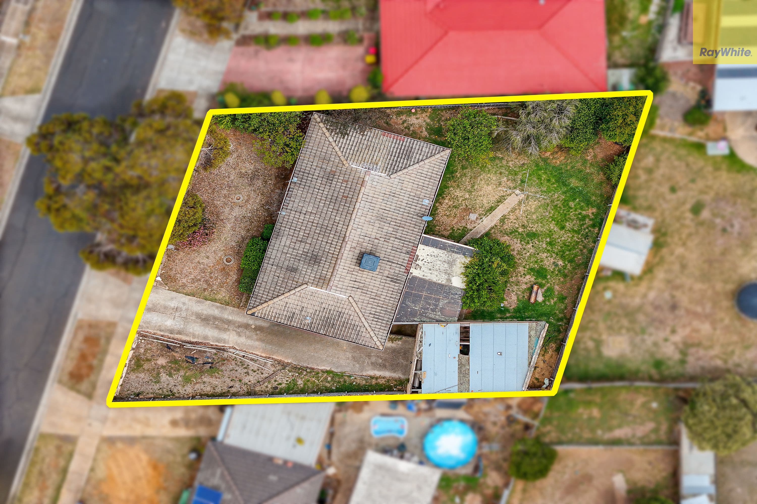 7 Kinloch Road, Melton VIC 3337, Melton - Thumbnail 2