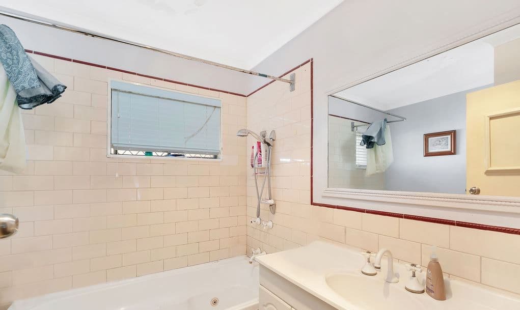 27 Horder Avenue, Labrador QLD 4215, Labrador - Thumbnail 6