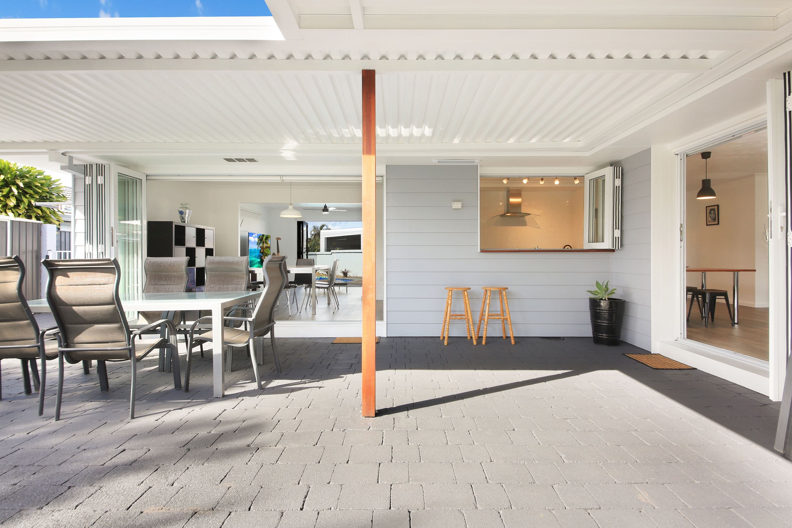 13 Lindeman Court, Mermaid Waters QLD 4218, Mermaid Waters - Thumbnail 2