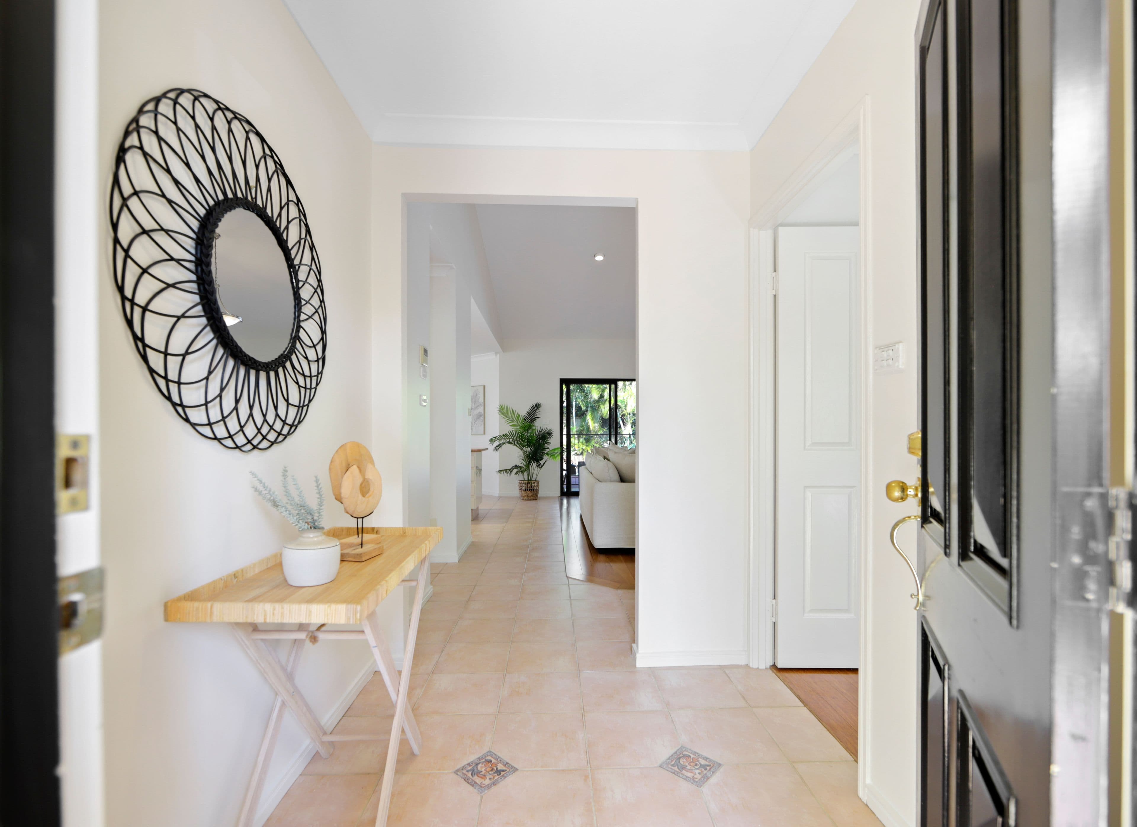 25 Shepton Crescent, Mudgeeraba QLD 4213, Mudgeeraba - Thumbnail 3