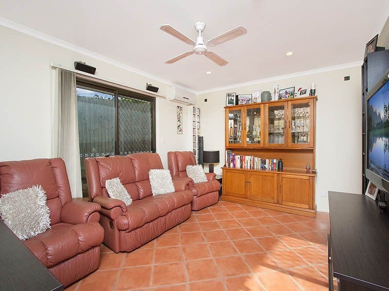 21 Adelong Road, SHAILER PARK QLD 4128, Shailer Park - Thumbnail 3