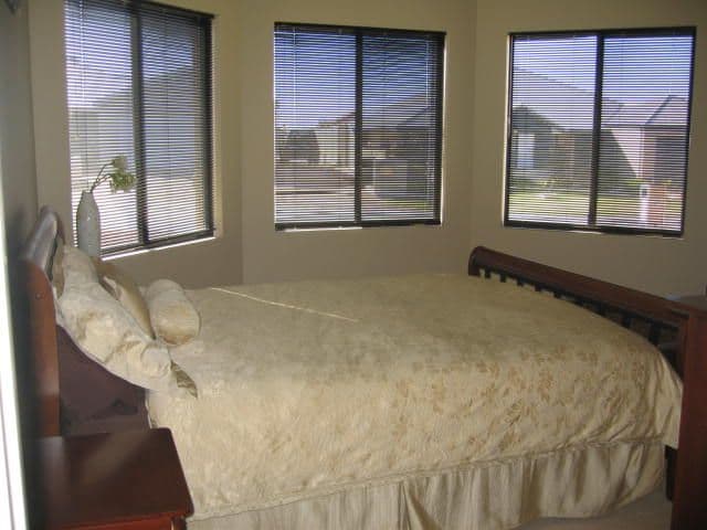 5 Dove Place, WANDINA WA 6530, Wandina - Thumbnail 3