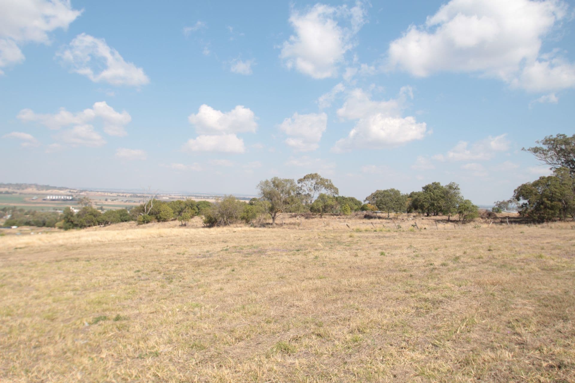 3 McKay Court, KINGSTHORPE QLD 4400, Kingsthorpe - Thumbnail 2