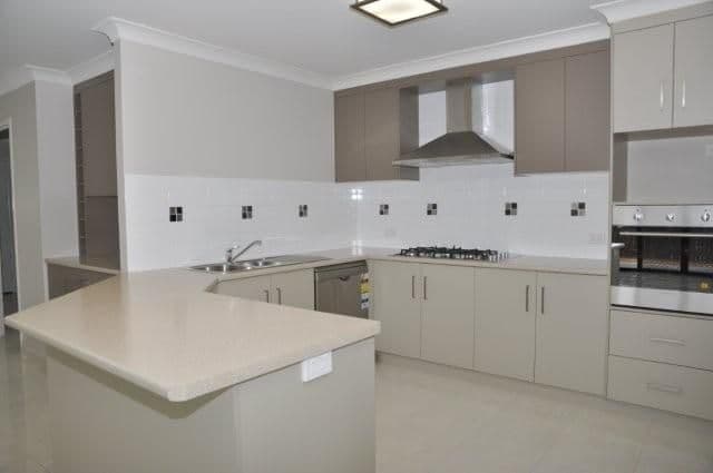 16 Vinnicombe Street, KEARNEYS SPRING QLD 4350, Kearneys Spring - Thumbnail 3