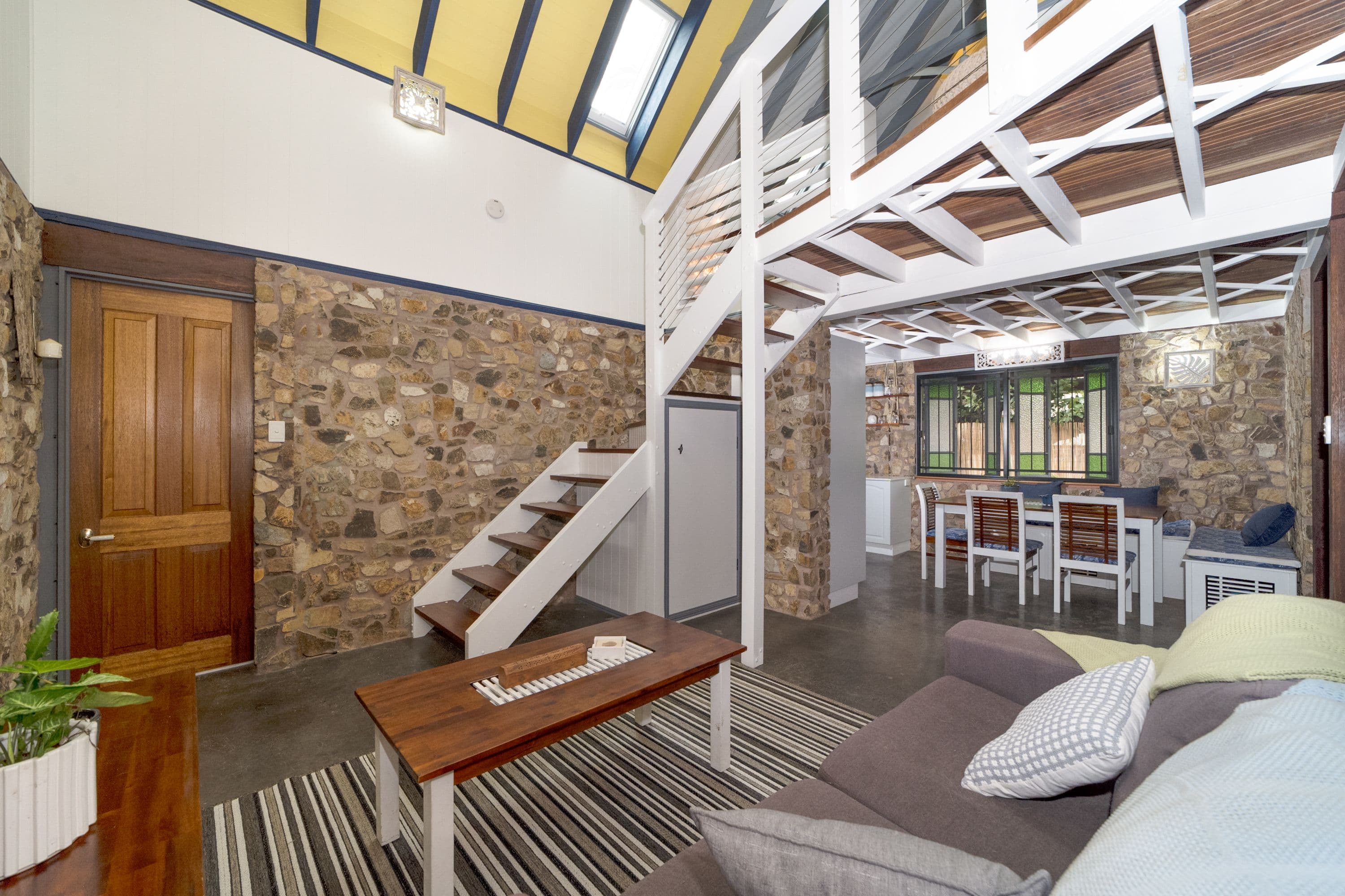 3 Gilbert Crescent, Castle Hill QLD 4810, Castle Hill - Thumbnail 2