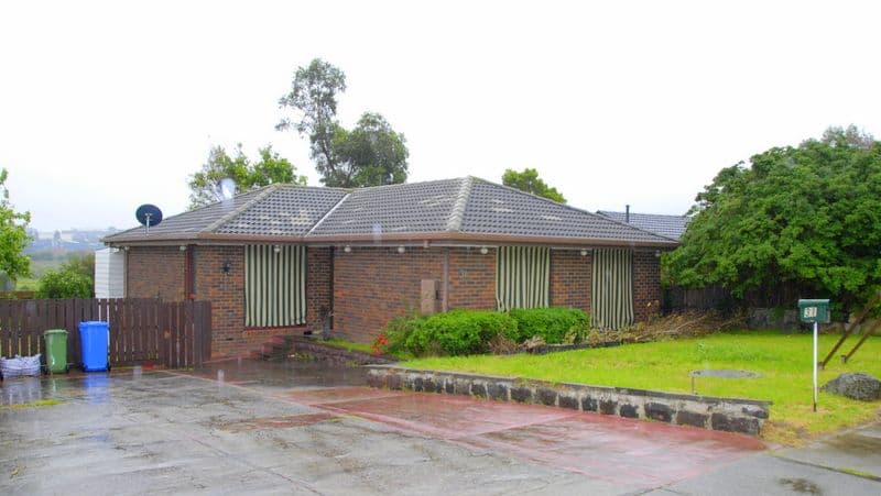 31 Willow Drive, HAMPTON PARK VIC 3976, Hampton Park - Image 1