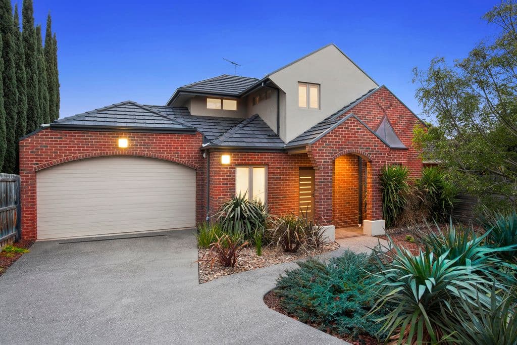 13 Tatong Road, Brighton East VIC 3187, Brighton East - Thumbnail 2
