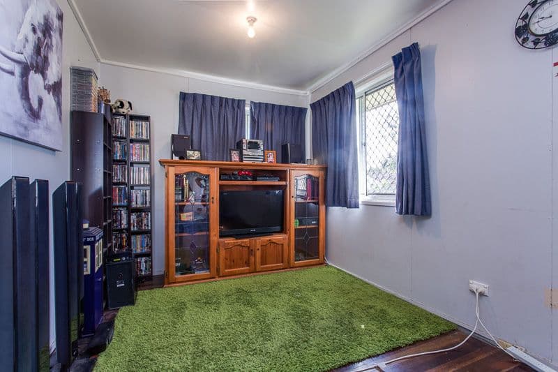 9 Grieve Street, Goodna QLD 4300, Goodna - Thumbnail 2