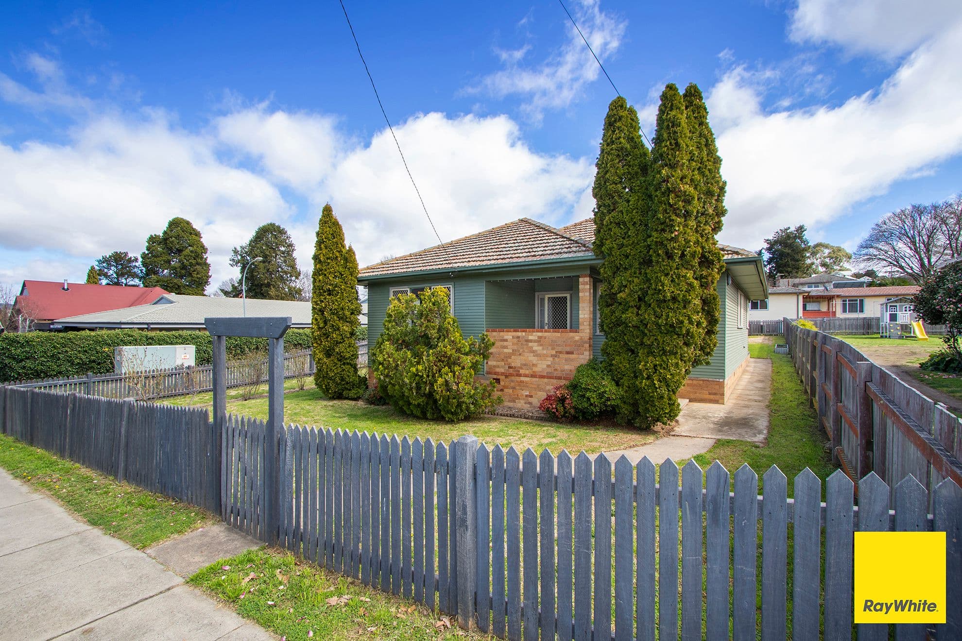 30 Marsh Street, Armidale NSW 2350, Armidale - Thumbnail 2
