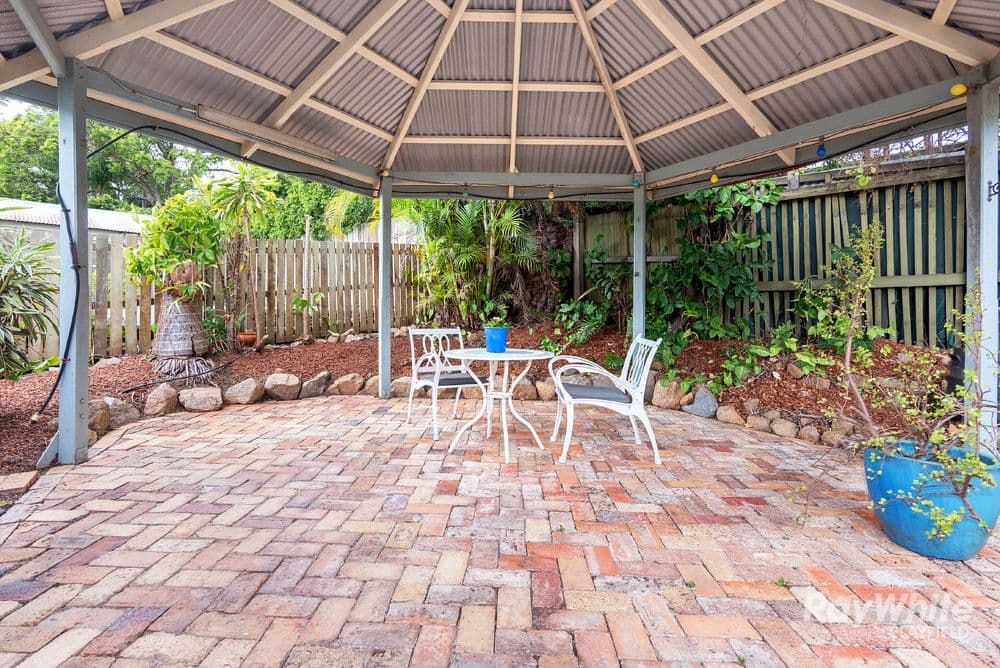 27 McIntyre Street, Wooloowin QLD 4030, Wooloowin - Thumbnail 2