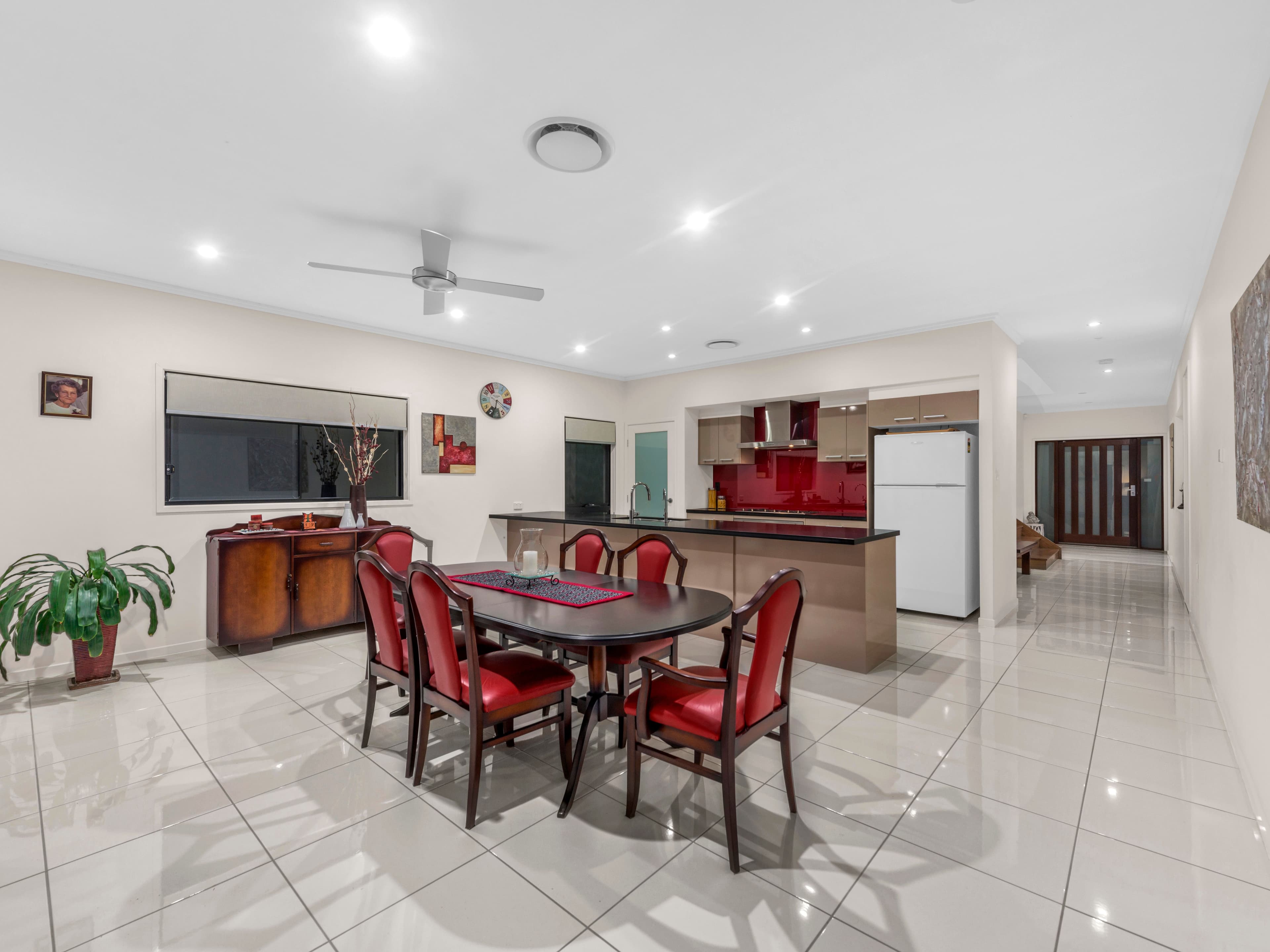 3 Bedroom / 21 Halifax Street, MACQUARIE PARK, Macquarie Park - Thumbnail 4