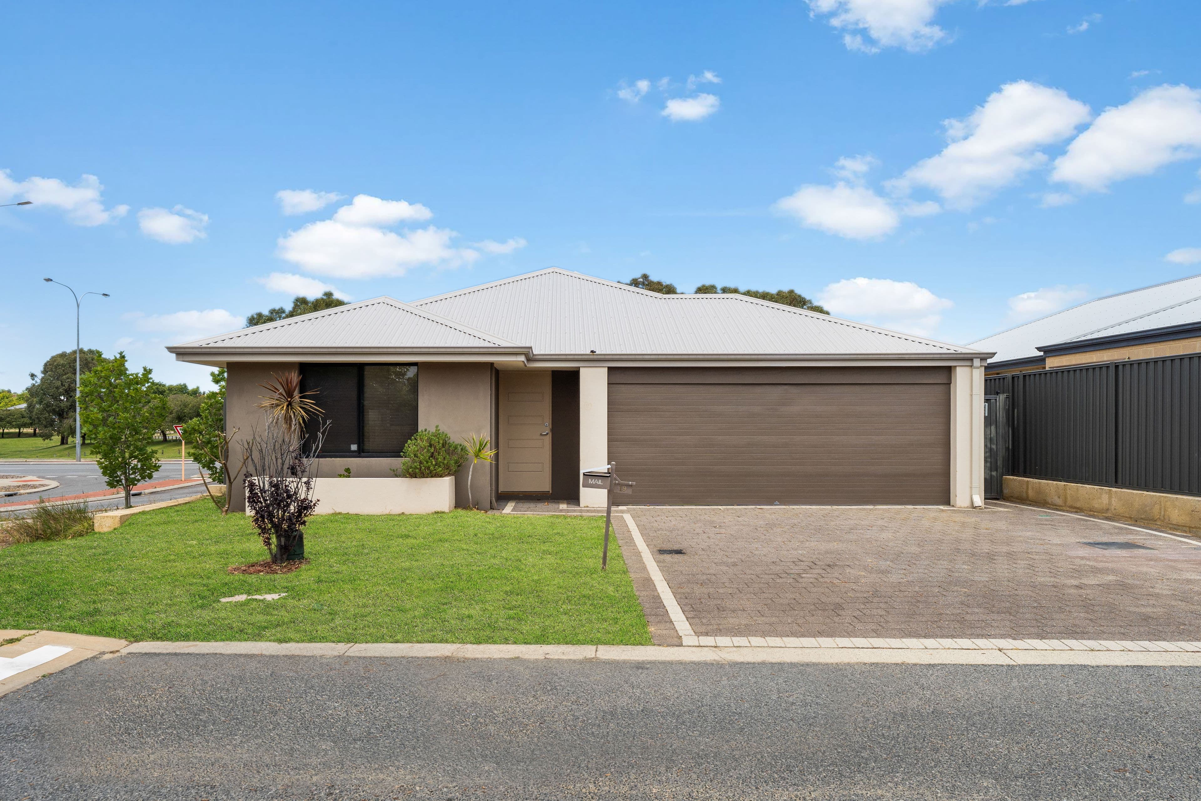 19 Strathallen Street, Baldivis WA 6171, Baldivis - Image 1