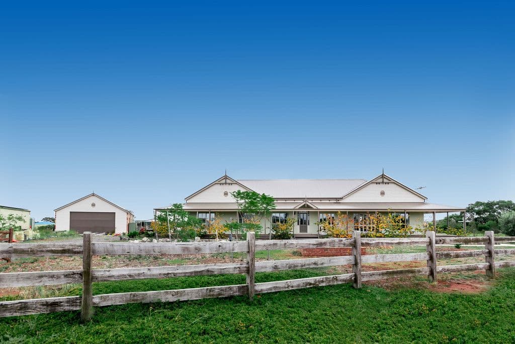 3 Connemarra Circuit, Melton VIC 3337, Melton - Image 1