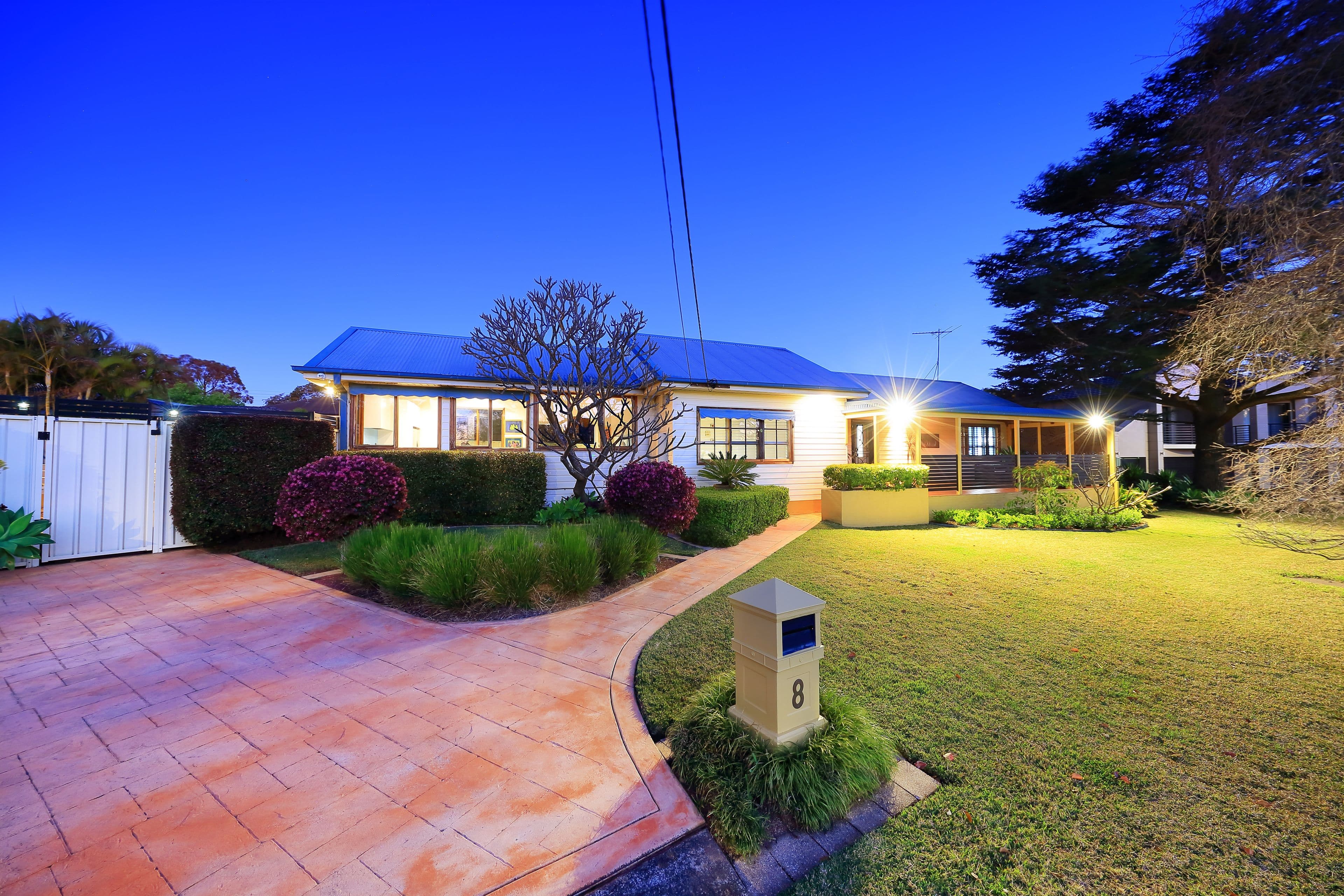 8 Tasker Avenue, Peakhurst - Image 1