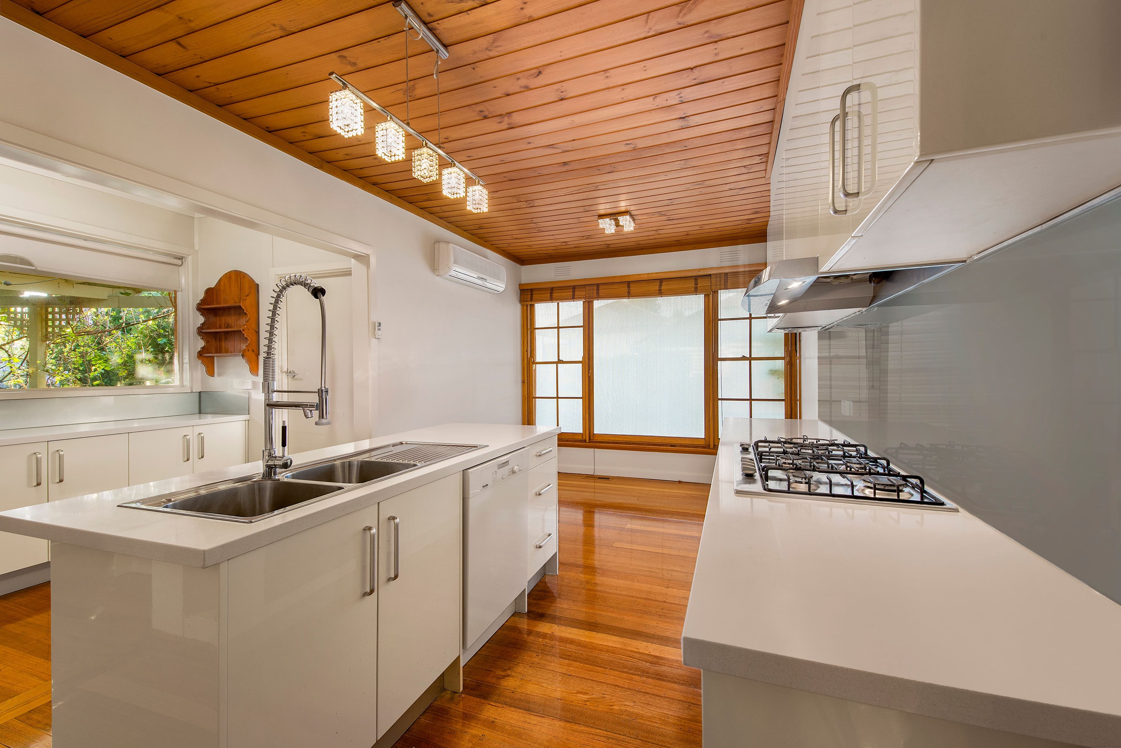 11 Kennon Street, Doncaster East VIC 3109, Doncaster East - Thumbnail 4