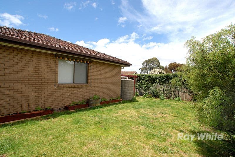 29 Ascot Drive, NOBLE PARK NORTH VIC 3174, Noble Park North - Thumbnail 5
