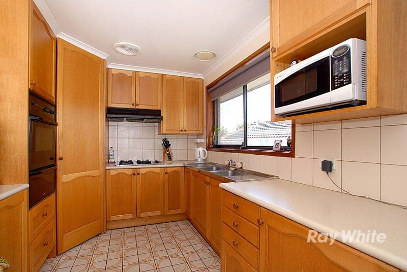 29 Ascot Drive, NOBLE PARK NORTH VIC 3174, Noble Park North - Thumbnail 8