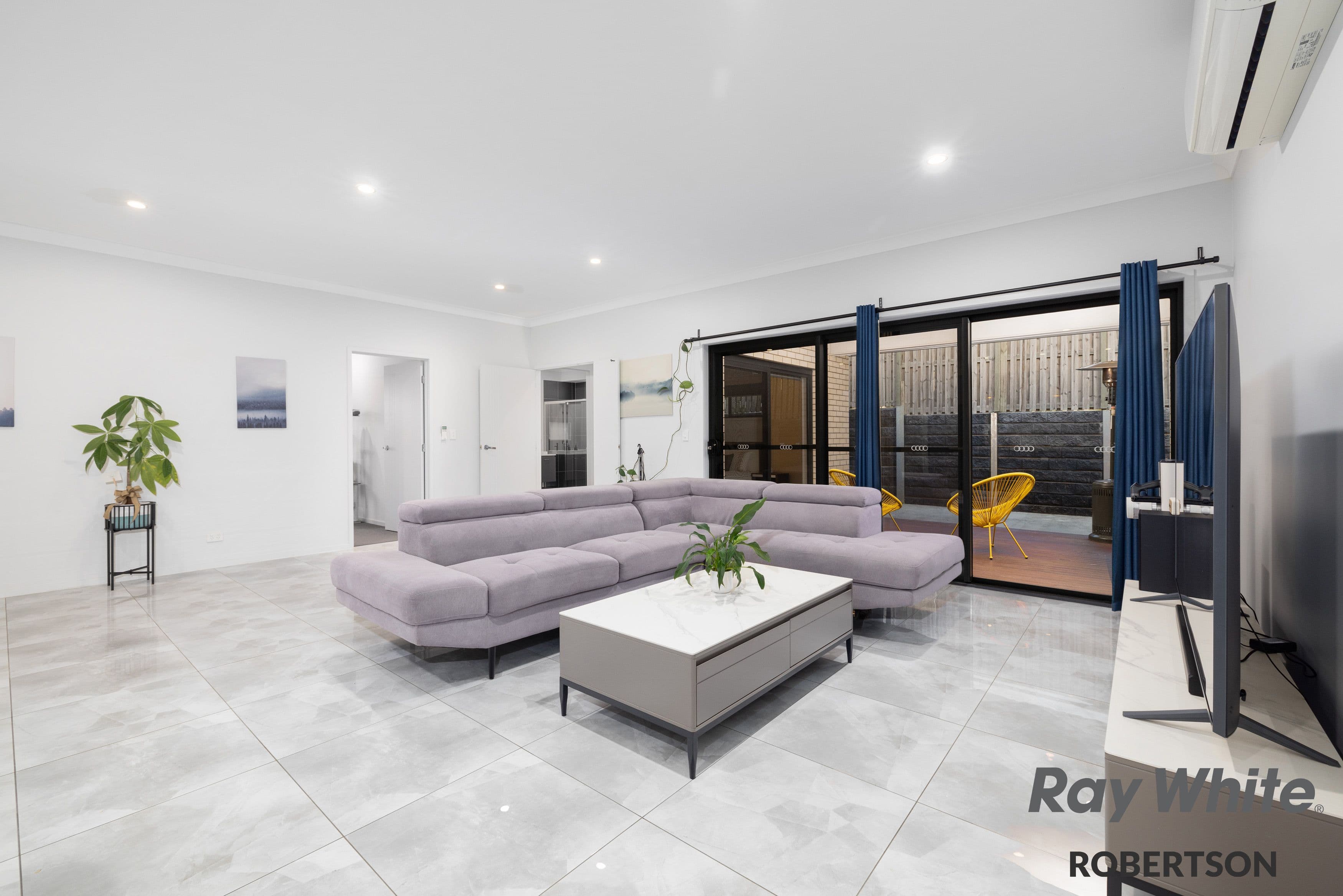 10 Peridot Place, Rochedale QLD 4123, Rochedale - Thumbnail 4