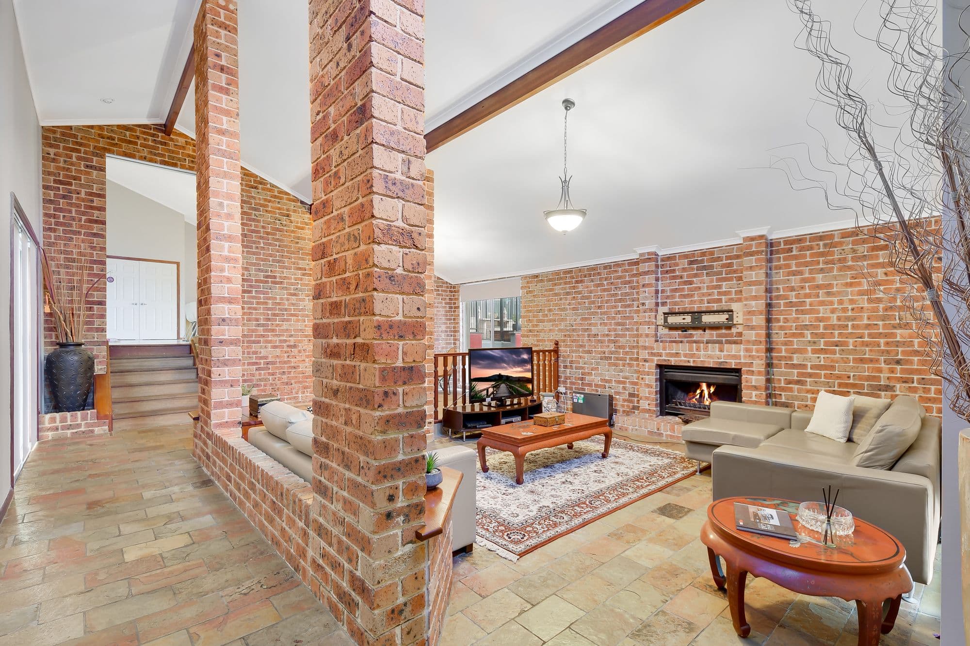 13 Casuarina Close, The Oaks - Thumbnail 5