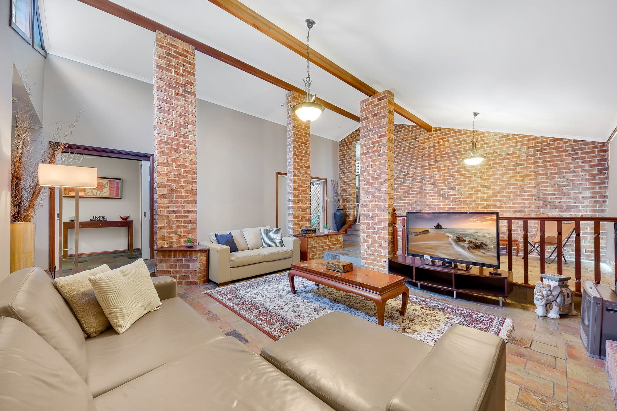 13 Casuarina Close, The Oaks - Thumbnail 6